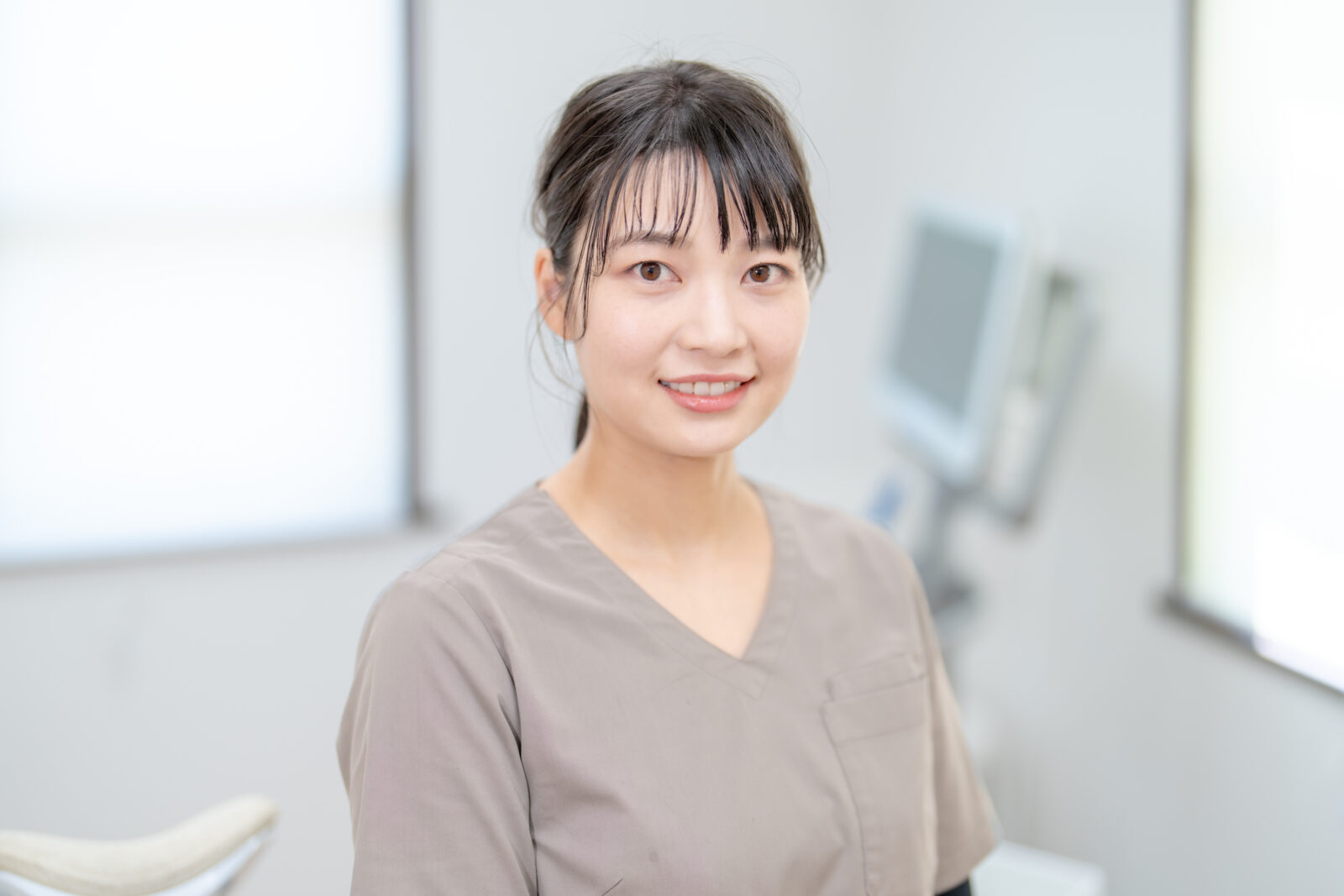 歯科医師 丸尾瞳子